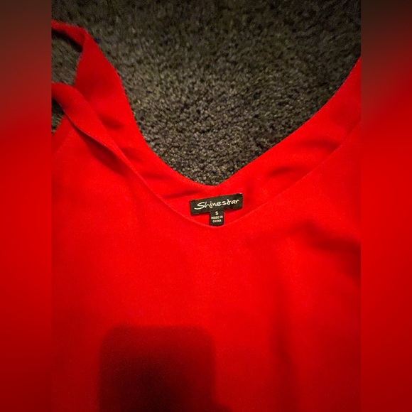 Red blouse bundle - Picture 5 of 5